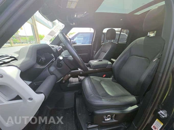 2023 Land Rover Defender 130 SE - miniatura 6