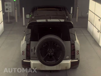 2023 Land Rover Defender 130 SE – miniatura 5