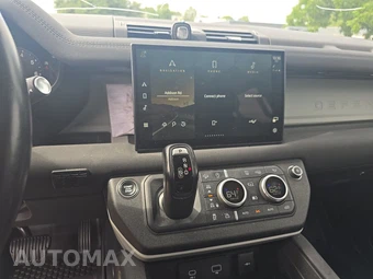 2023 Land Rover Defender 130 SE - miniatura 11