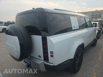 2023 Land Rover Defender 130 SE - miniatura 4