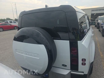 2023 Land Rover Defender 130 SE - miniatura 5