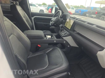 2023 Land Rover Defender 130 SE - miniatura 8