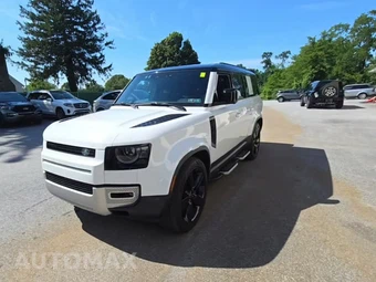 2023 Land Rover Defender 130 SE