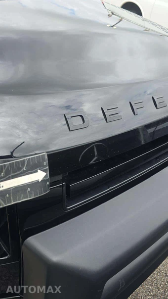 2023 Land Rover Defender 130 X-Dynamic SE - miniatura 40