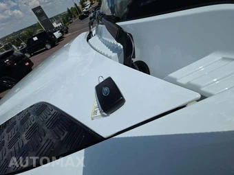 2023 Land Rover Defender 130 X-Dynamic SE - miniatura 5