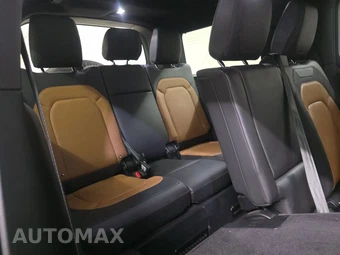 2023 Land Rover Defender 130 X-Dynamic SE - miniatura 14