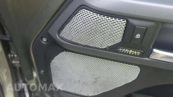 2023 Land Rover Defender 130 X-Dynamic SE - miniatura 26