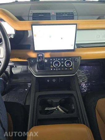 2023 Land Rover Defender 130 X-Dynamic SE - miniatura 10