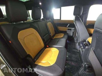 2023 Land Rover Defender 130 X-Dynamic SE - miniatura 17
