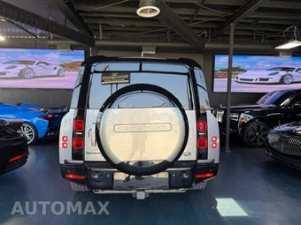 2023 Land Rover Defender 130 X-Dynamic SE - miniatura 5