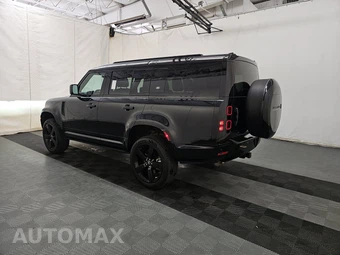 2023 Land Rover Defender 130 X-Dynamic SE - miniatura 6