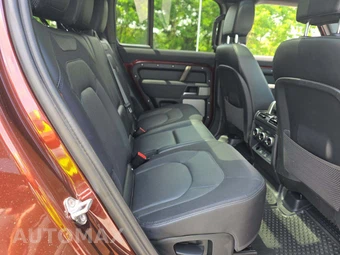 2023 Land Rover Defender 130 X-Dynamic SE – miniatura 14