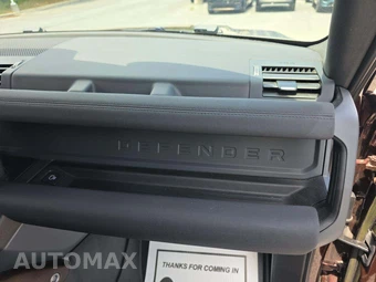 2023 Land Rover Defender 130 X-Dynamic SE – miniatura 17