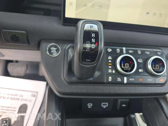 2023 Land Rover Defender 130 X-Dynamic SE – miniatura 23