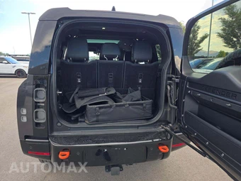 2023 Land Rover Defender 130 X - miniatura 15