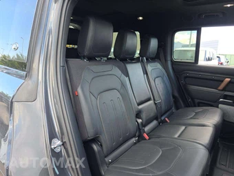 2023 Land Rover Defender 130 X - miniatura 17