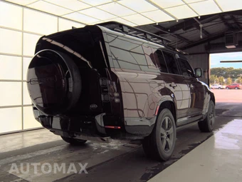 2023 Land Rover Defender 130 X - miniatura 4
