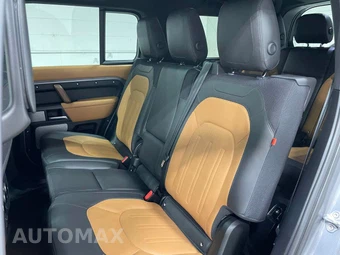 2023 Land Rover Defender 130 X - miniatura 17
