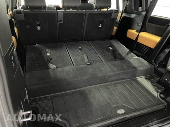 2023 Land Rover Defender 130 X - miniatura 19