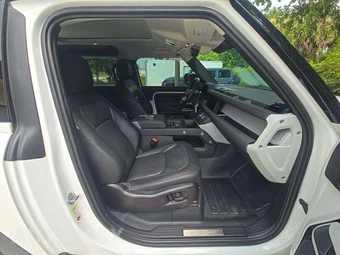 2023 Land Rover Defender 90 X-Dynamic SE - miniatura 15
