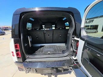 2023 Land Rover Defender 90 X-Dynamic SE – miniatura 11