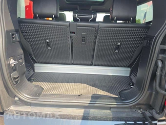 2023 Land Rover Defender 90 X-Dynamic SE - miniatura 11