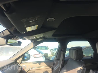 2023 Land Rover Discovery Metropolitan Edition – miniatura 19