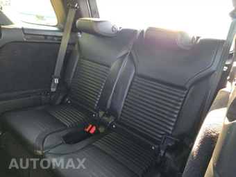 2023 Land Rover Discovery R-Dynamic S – miniatura 14