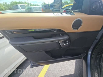 2023 Land Rover Discovery R-Dynamic S – miniatura 9
