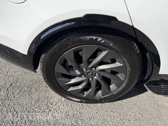 2023 Land Rover Discovery R-Dynamic S - miniatura 11