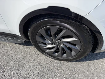 2023 Land Rover Discovery R-Dynamic S - miniatura 13