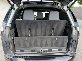 2023 Land Rover Discovery R-Dynamic S - miniatura 33