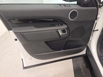 2023 Land Rover Discovery S – miniatura 9