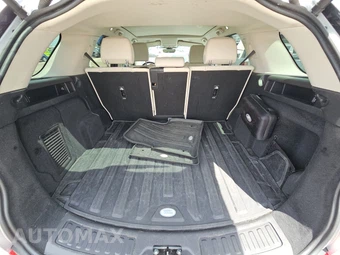 2023 Land Rover Discovery Sport S - miniatura 16