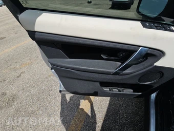 2023 Land Rover Discovery Sport S - miniatura 9