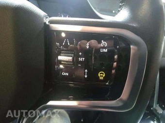 2023 Land Rover Discovery Sport SE – miniatura 27
