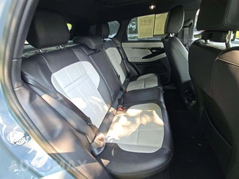 2023 Land Rover Range Rover Evoque R-Dynamic S – miniatura 16