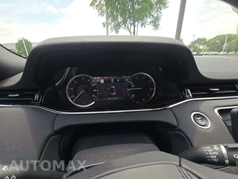 2023 Land Rover Range Rover Evoque R-Dynamic SE – miniatura 9