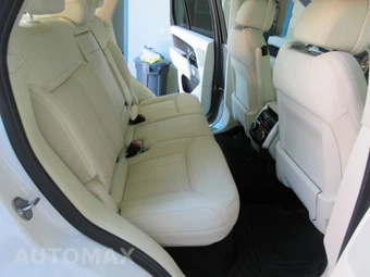 2023 Land Rover Range Rover Plug-In Hybrid SE - miniatura 34