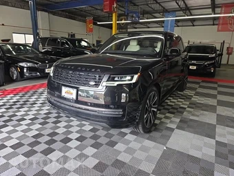 2023 Land Rover Range Rover SE LWB 7-Passenger