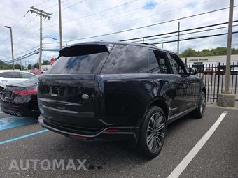 2023 Land Rover Range Rover SE - miniatura 3