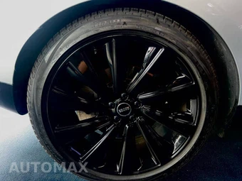 2023 Land Rover Range Rover SE - miniatura 11