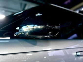 2023 Land Rover Range Rover SE - miniatura 9