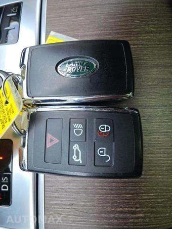2023 Land Rover Range Rover SE - miniatura 9