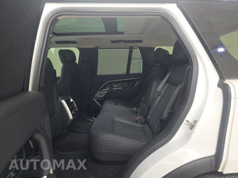 2023 Land Rover Range Rover SE - miniatura 13