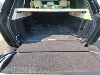 2023 Land Rover Range Rover SE – miniatura 11