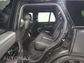 2023 Land Rover Range Rover SE - miniatura 13