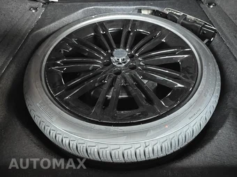 2023 Land Rover Range Rover SE – miniatura 21