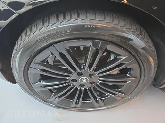 2023 Land Rover Range Rover SE – miniatura 22