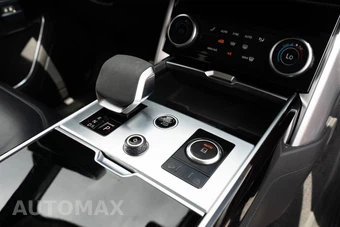 2023 Land Rover Range Rover SE - miniatura 18